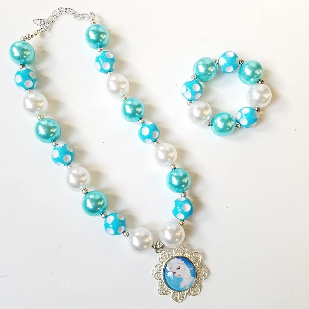 Frozen | Themed bubble gum necklace & bracelet set